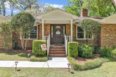 Main picture of 7046 Dardwood Ln