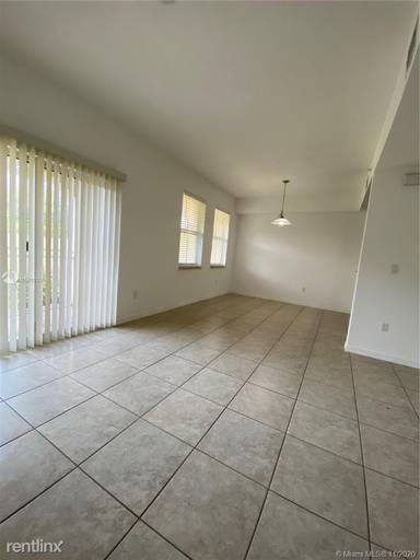 Main picture of Coronado at Doral