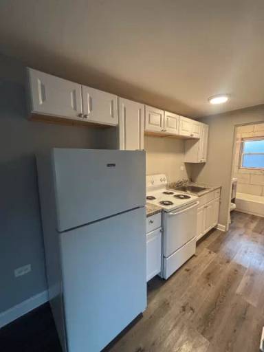 Main picture of 2123 119th St