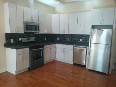 Main picture of 5654 Myrtle Ave