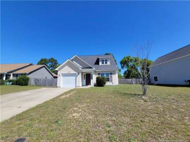 Main picture of 2124 Sir Michael Dr