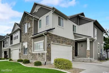 Main picture of 253 E Alhambra Dr