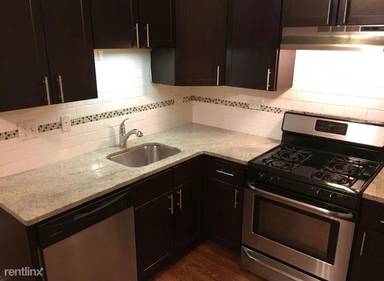 Main picture of 2884-2888 N Clark St Apartments