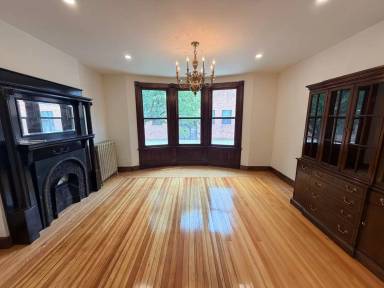 Main picture of 153 Myrtle Ave