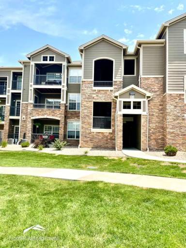 Main picture of 3000 Blue Sky Cir