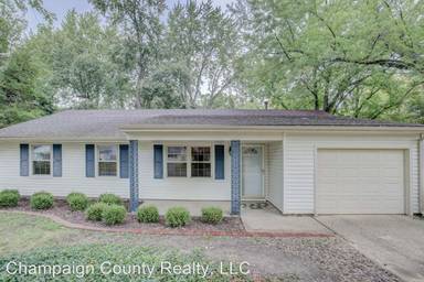 Main picture of 2704 Sangamon Dr