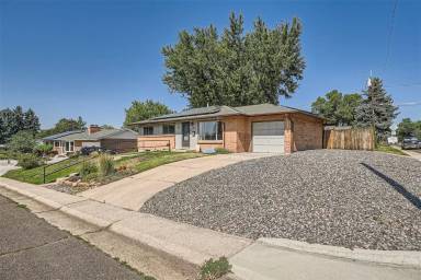 Main picture of 2807 S Stuart St