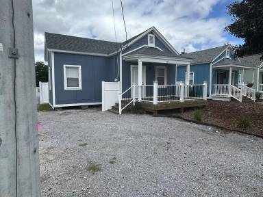 Main picture of 407 S A St