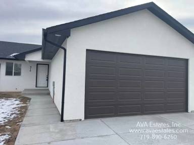 Main picture of 970 S Coral Pl