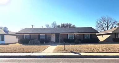 Main picture of 2829 Metz Dr