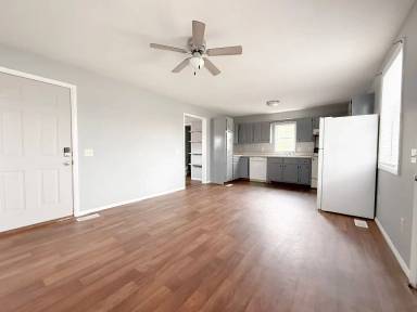 Main picture of 230 W Jere Whitson Rd