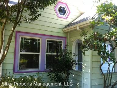 Main picture of 5825 NE 26th Ave