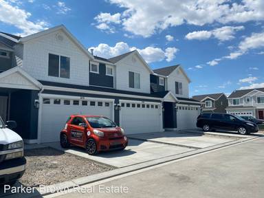 Main picture of 213 N Pier Ct