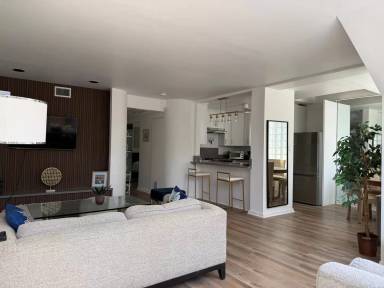 Main picture of 39 Westminster Ave