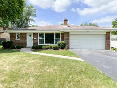 Main picture of 20308 Harding Ave