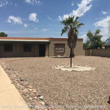 Main picture of 2464 W Placita Carlota