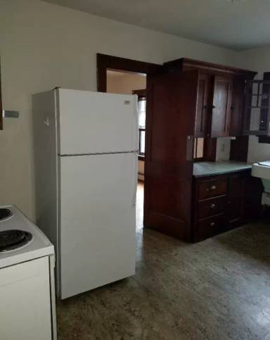 Main picture of 85 Peru St