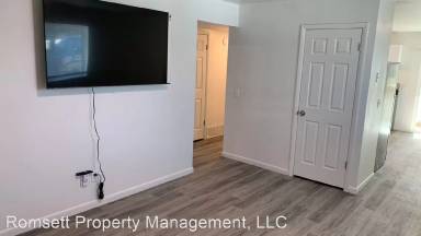 Main picture of 3200 S 900 E