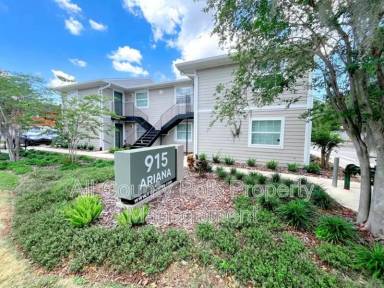 Main picture of 915 Ariana St