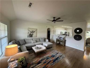 Main picture of 5214 W Cross Creek Blvd