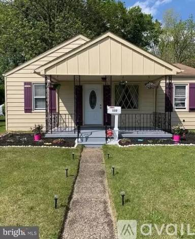 Main picture of 133 Lake Blvd