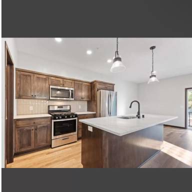 Main picture of 10277 3rd St NE