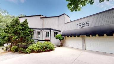 Main picture of 1985 Randy Dr