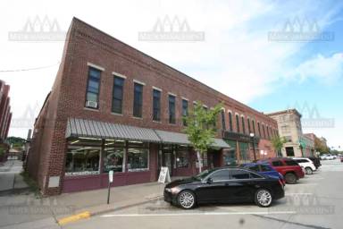 Main picture of 312 Bush St