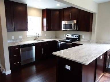 Main picture of 1805 W 50th Ave
