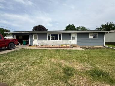 Main picture of 120 6th St N