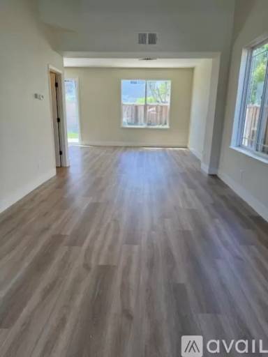 Main picture of 886 Moro Dr