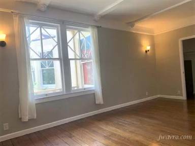 Main picture of 1497 20th Ave