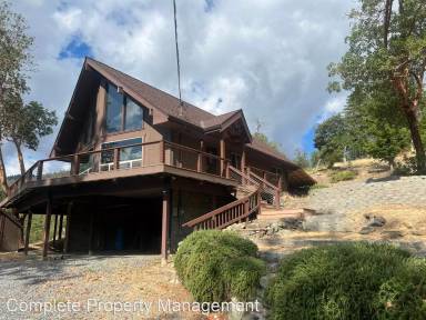Main picture of 7320 N Applegate Rd