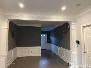 Main picture of 325 Woodside Ave