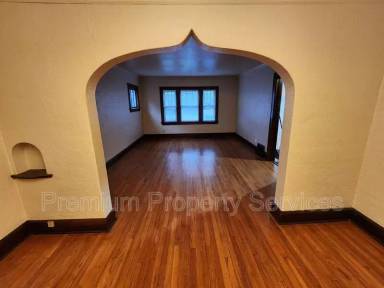 Main picture of 2219 11th St