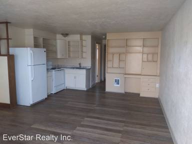 Main picture of 1740 N 5th Ave