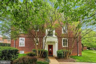 Main picture of 3831 Rodman St NW