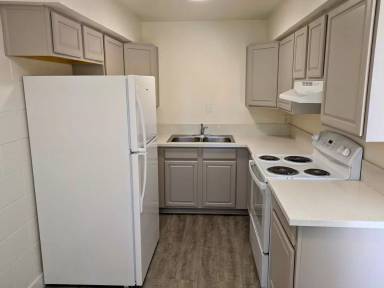 Main picture of 2109 Daley St