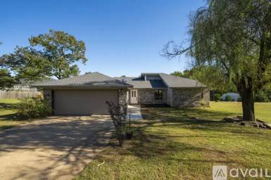 Main picture of 1511 Country Manor Ln