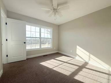 Main picture of 5200 Oak Point Ct