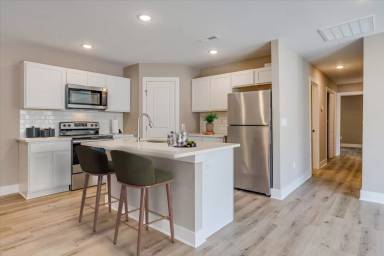 Main picture of 4411 N Sandplum St