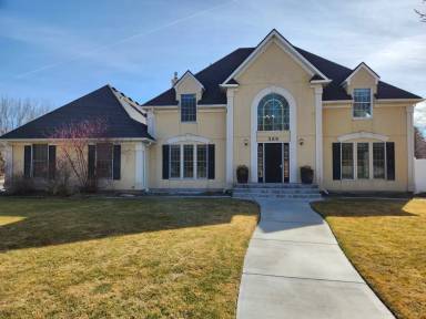 Main picture of 360 Sheffield Cir