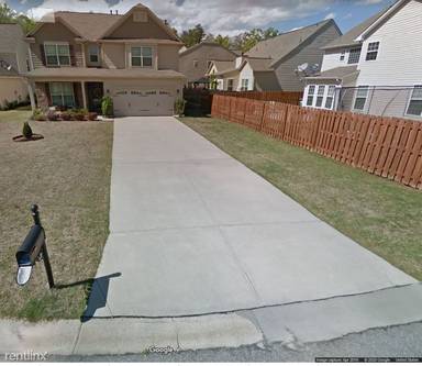 Main picture of 4 Cedarhill Ct
