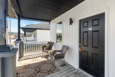 Main picture of 409 Novelty St
