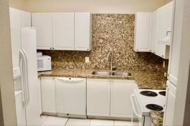 Main picture of 10857 NW 45th St