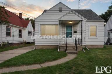 Main picture of 3648 Watson Ave
