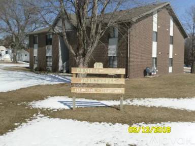 Main picture of 402-404 Mueller St Apartments