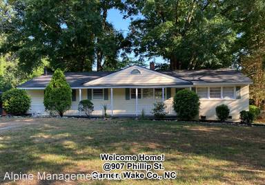 Main picture of 907 Phillip St