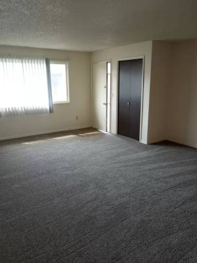 Main picture of 610 N Tweedt St
