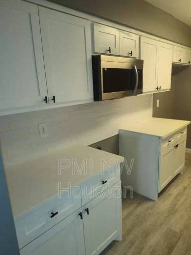 Main picture of 2687 Gessner Rd